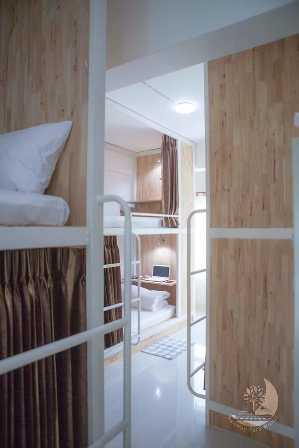 Railway Park Hostel Chiang Mai Zewnętrze zdjęcie