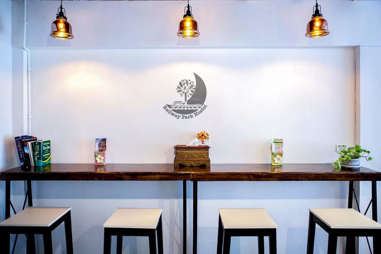 Railway Park Hostel Chiang Mai Zewnętrze zdjęcie