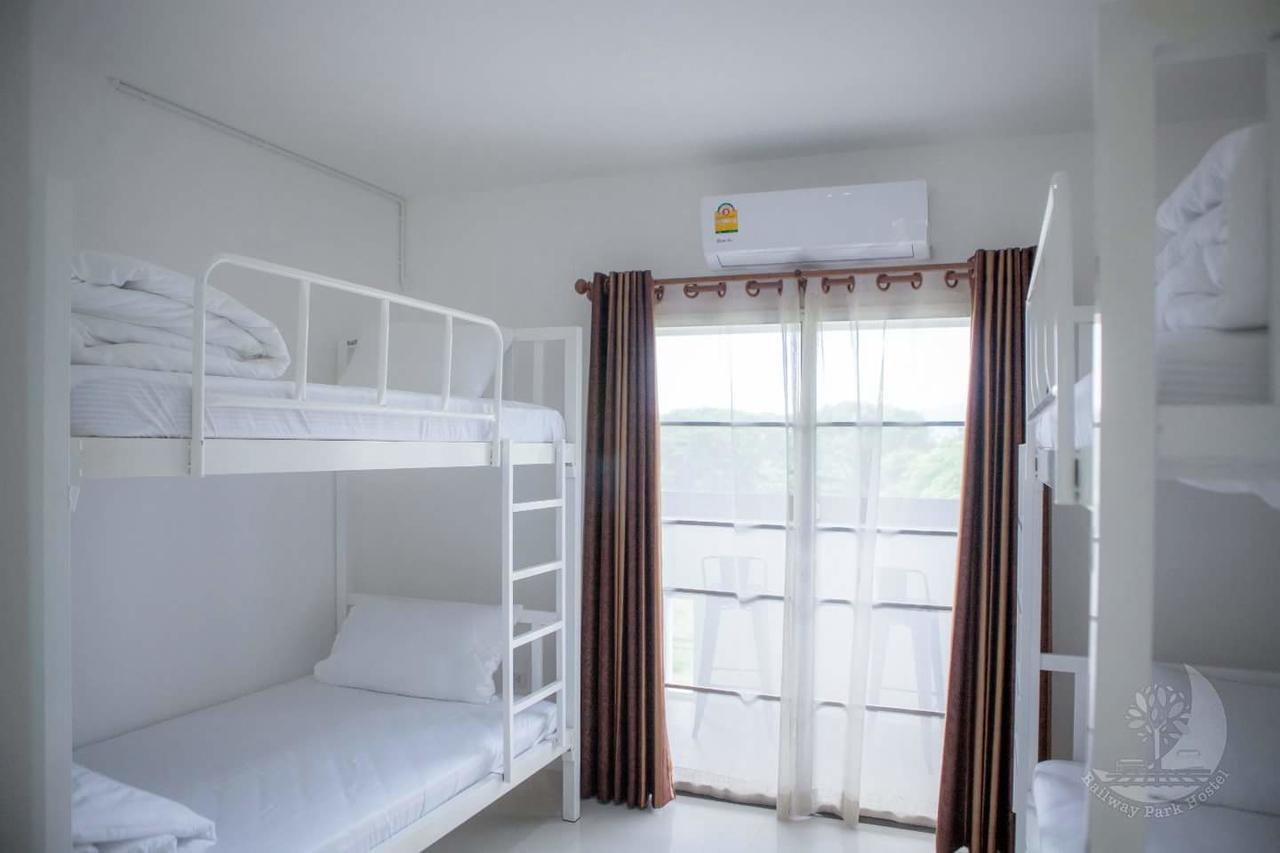 Railway Park Hostel Chiang Mai Zewnętrze zdjęcie